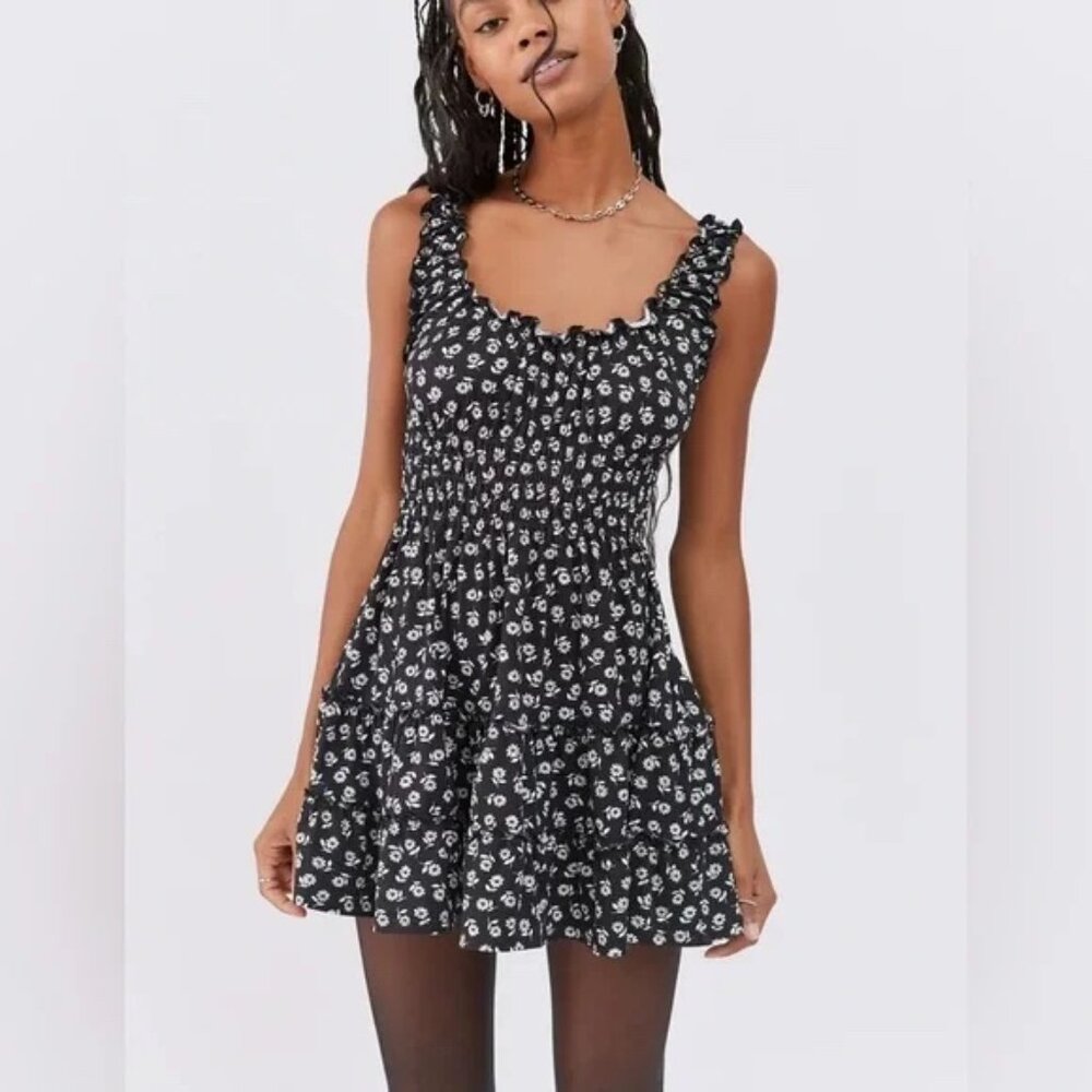 Black and White Floral XS Dress